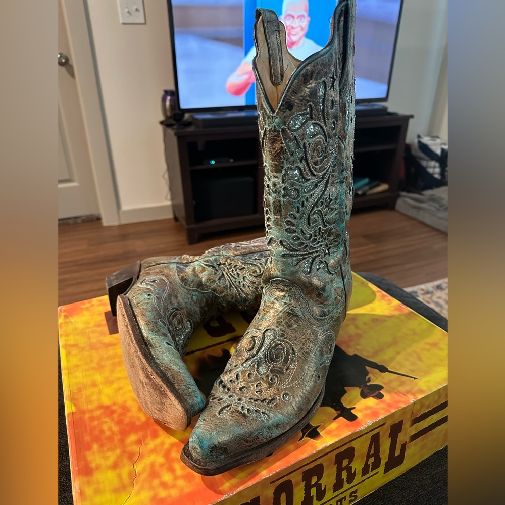 Coral women’s western boots size 10 - Picture 2 of 3